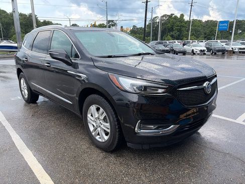 Used 2020 Buick Enclave Essence FWD image 2