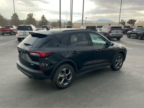 Used 2025 Ford Escape ST-Line Select AWD/4WD image 7