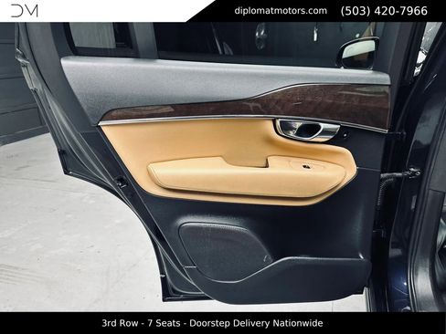Used 2017 Volvo XC90 T6 Momentum w/ Vision Package AWD/4WD image 31