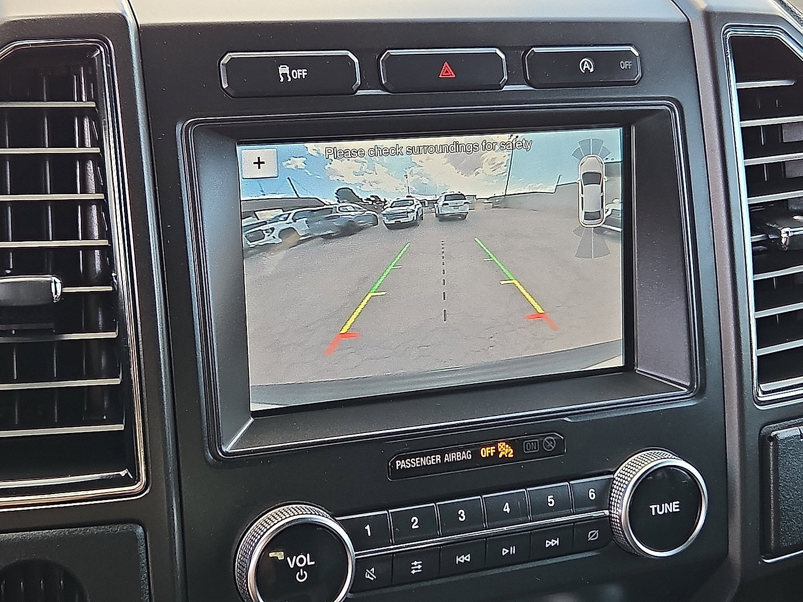 Used 2019 Ford Expedition Limited RWD image 20