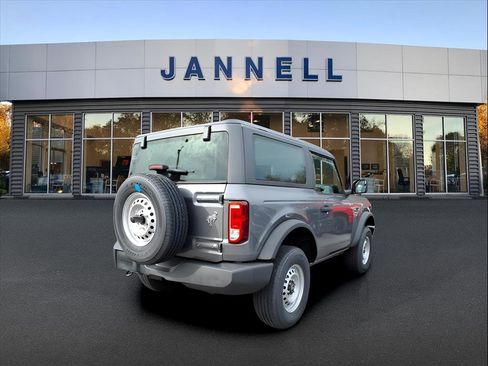 New 2025 Ford Bronco 2-Door image 4