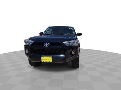 Used 2015 Toyota 4Runner SR5 RWD image 3