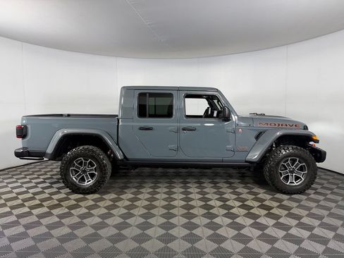 Certified 2024 Jeep Gladiator Mojave AWD/4WD image 6