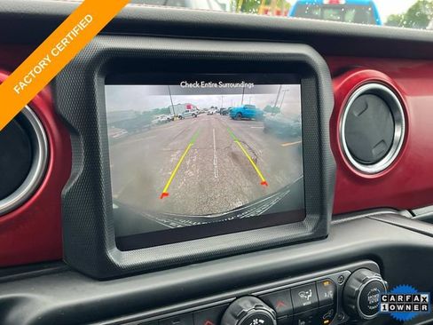 Used 2023 Jeep Wrangler Unlimited Rubicon w/ Cold Weather Group AWD/4WD image 31