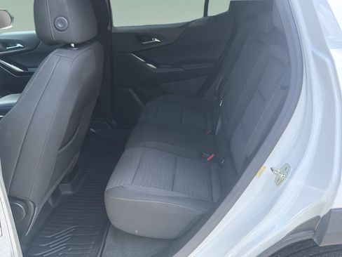 Used 2025 Chevrolet Equinox LT AWD/4WD image 21
