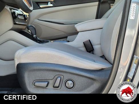 Used 2021 Hyundai Tucson Value FWD image 23
