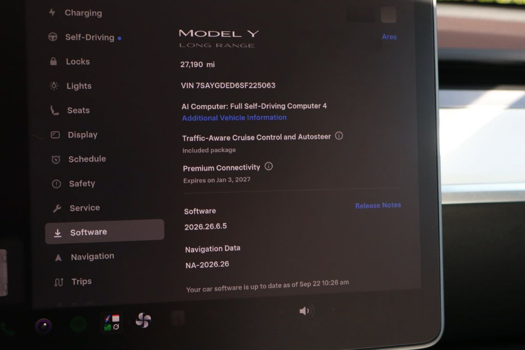 Used 2025 Tesla Model Y Long Range RWD image 22