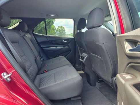 Used 2018 Chevrolet Equinox LT AWD/4WD image 15