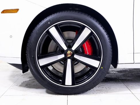 Certified 2025 Porsche Cayenne GTS image 26