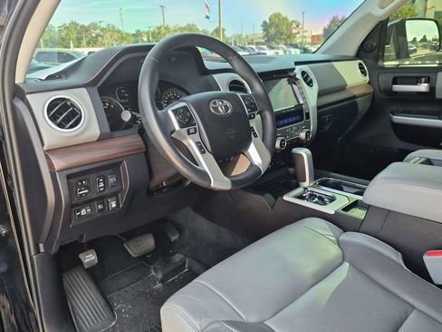 Used 2021 Toyota Tundra Limited w/ Limited Premium Package AWD/4WD image 36