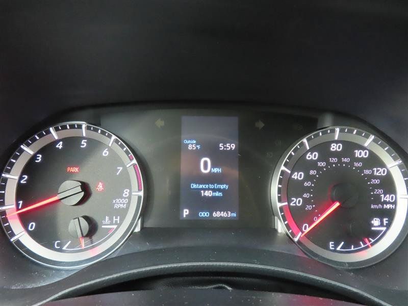 Used 2022 Toyota Highlander L FWD image 15