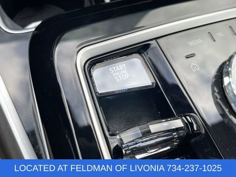 Used 2024 BMW 740i xDrive w/ Executive Package AWD/4WD image 17