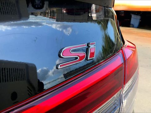 Used 2022 Honda Civic Si image 10