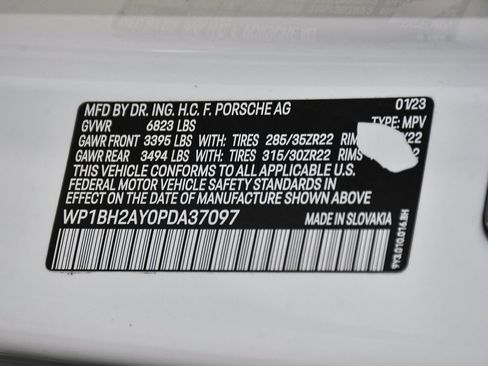 Used 2023 Porsche Cayenne Turbo S image 21