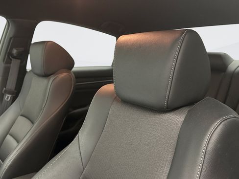 Used 2019 Honda Accord Sport image 8