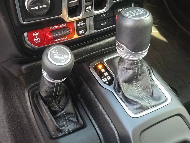 Certified 2025 Jeep Wrangler Unlimited Rubicon 392 AWD/4WD image 33