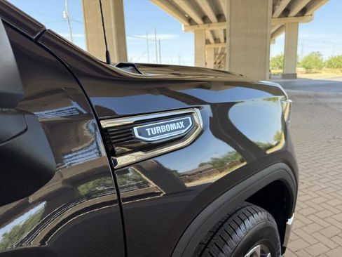 New 2026 GMC Sierra 1500 SLE image 14