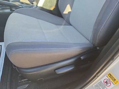 Used 2014 Toyota RAV4 XLE image 17