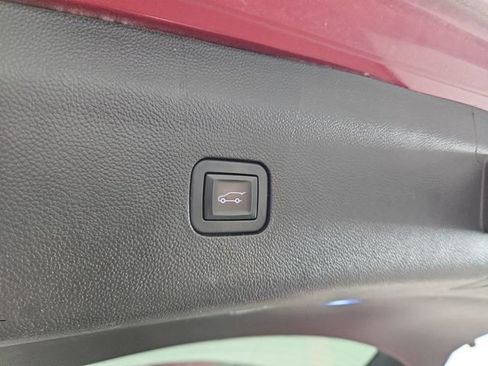 Used 2019 Buick Enclave Premium w/ Trailering Package, 5000 lbs. AWD/4WD image 33