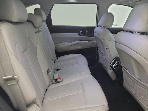 Used 2023 Kia Sorento S w/ Panoramic Sunroof Package FWD image 19