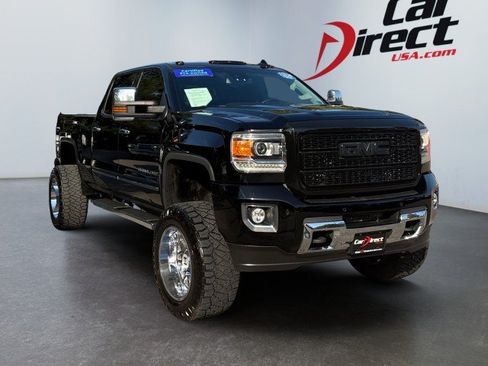 Used 2015 GMC Sierra 2500 Denali w/ Duramax Plus Package AWD/4WD image 1