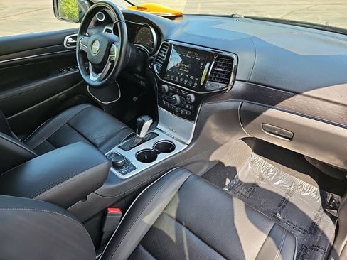 Used 2021 Jeep Grand Cherokee Summit AWD/4WD image 13