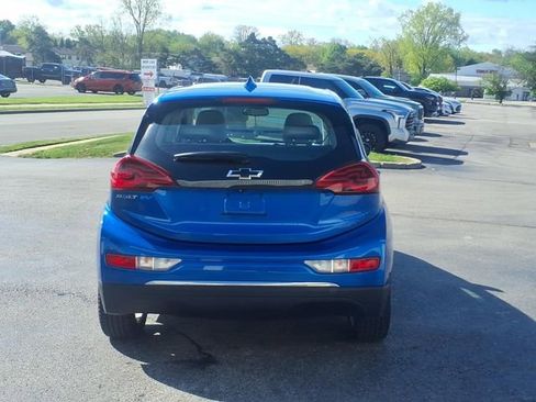 Used 2021 Chevrolet Bolt LT FWD image 20