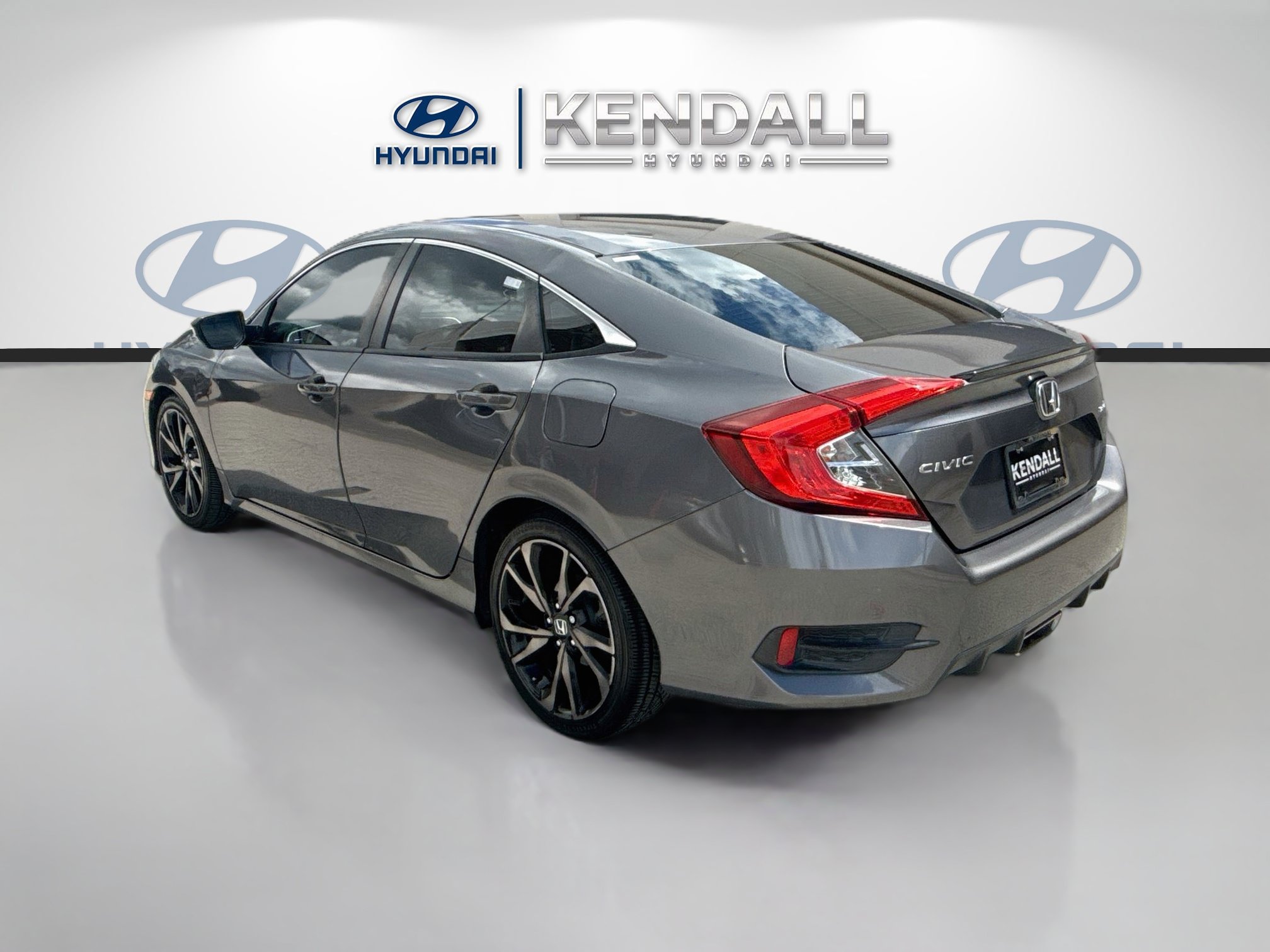 Used 2019 Honda Civic Sport image 4