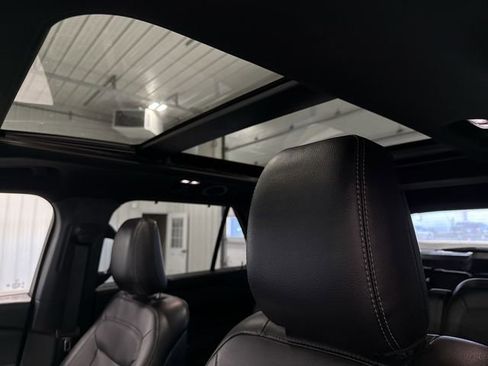 Used 2020 Ford Explorer Limited w/ Class III Trailer Tow Package AWD/4WD image 17