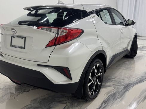 Used 2018 Toyota C-HR XLE FWD image 8