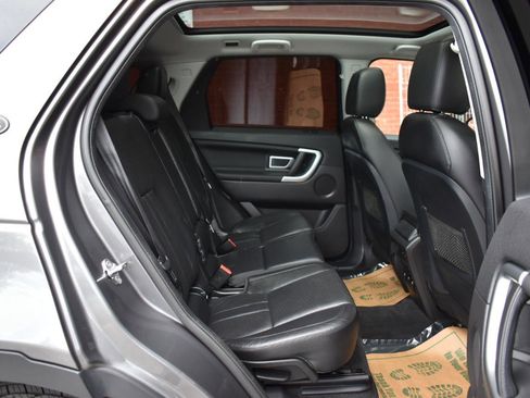 Used 2017 Land Rover Discovery Sport HSE image 17
