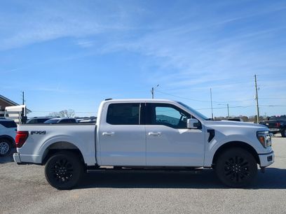New 2025 Ford F150 Lariat w/ Equipment Group 501A Mid