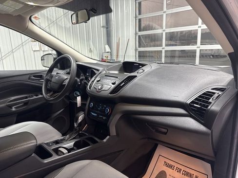 Used 2017 Ford Escape S image 25