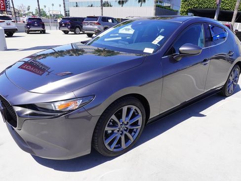 Used 2022 MAZDA MAZDA3 s image 4