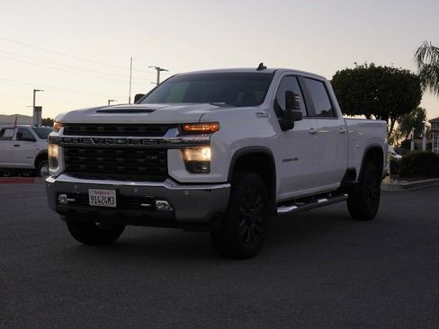Used 2022 Chevrolet Silverado 2500 LT w/ Convenience Package image 8
