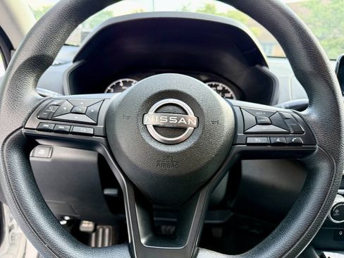 Used 2023 Nissan Altima 2.5 S FWD image 14