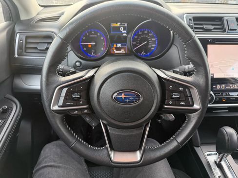 Used 2019 Subaru Outback 2.5i Premium image 12