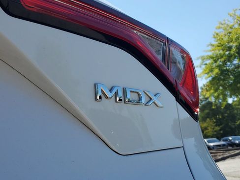 Certified 2024 Acura MDX w/ Technology Package AWD/4WD image 8