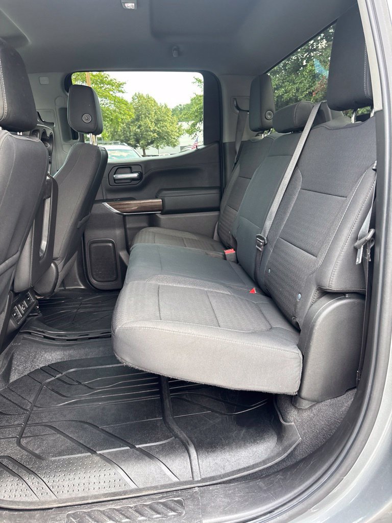 Used 2020 Chevrolet Silverado 1500 RST w/ RST Value Package AWD/4WD image 30