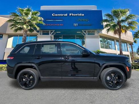 New 2026 Jeep Grand Cherokee Limited w/ Limited Altitude Package RWD image 4