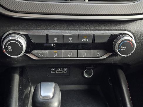 Used 2024 Nissan Altima 2.5 SR image 16