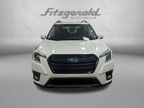 Used 2023 Subaru Forester Premium AWD/4WD image 9