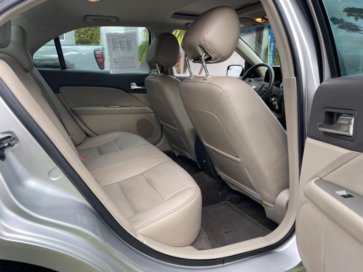 Used 2012 Ford Fusion SEL FWD image 23