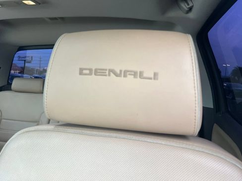 Used 2018 GMC Sierra 1500 Denali w/ Denali Ultimate Package AWD/4WD image 11
