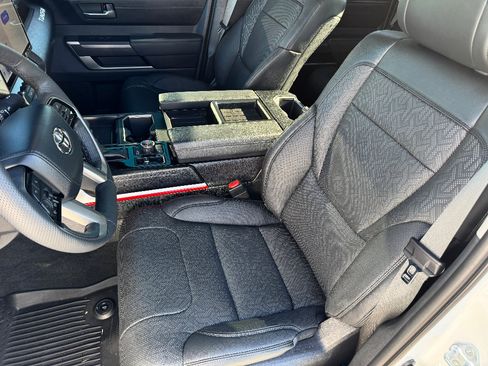 Used 2022 Toyota Tundra SR5 image 11