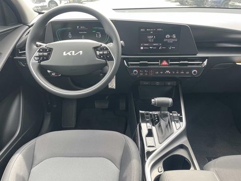 New 2026 Kia Niro LX FWD image 6