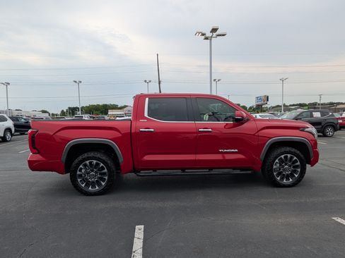 Used 2024 Toyota Tundra Limited AWD/4WD image 11