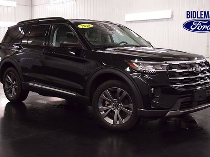 Used 2025 Ford Explorer Active w/ Active Comfort Package
