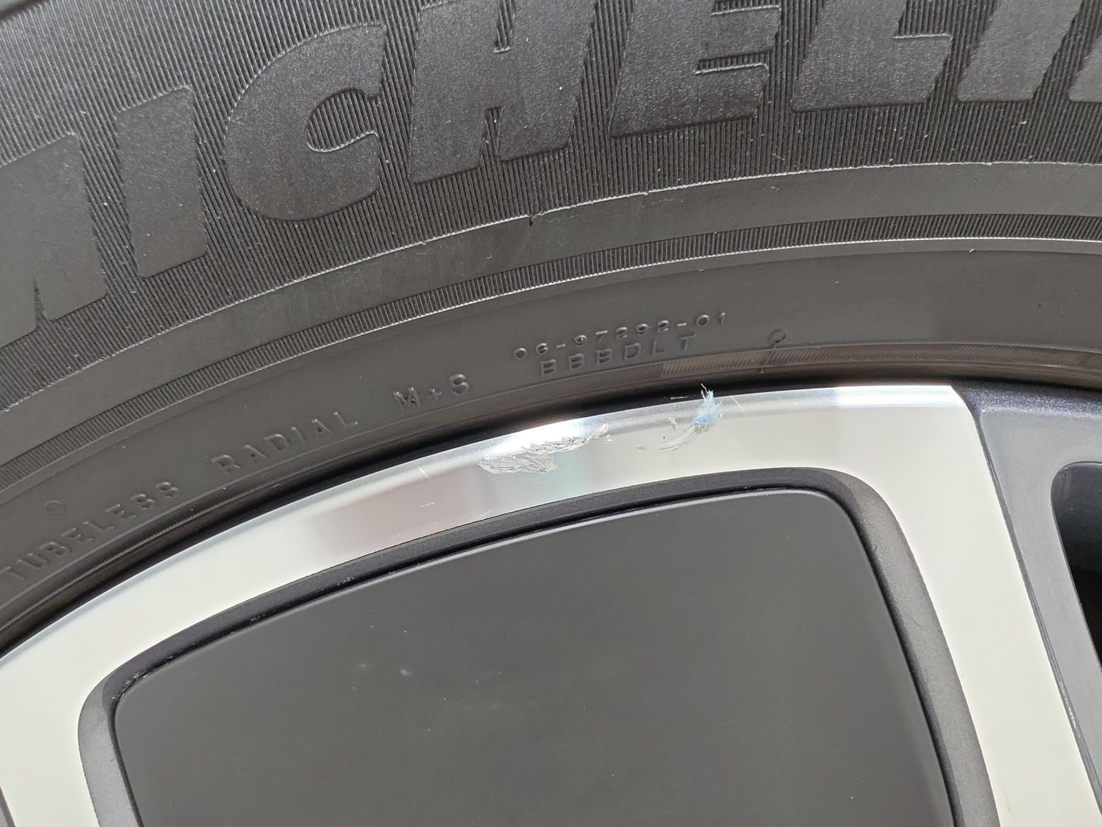 Used 2022 Rivian R1T Adventure AWD/4WD image 40