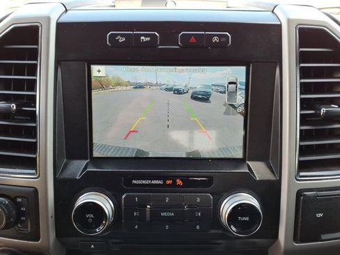 Used 2018 Ford F150 Lariat w/ Equipment Group 502A Luxury image 13